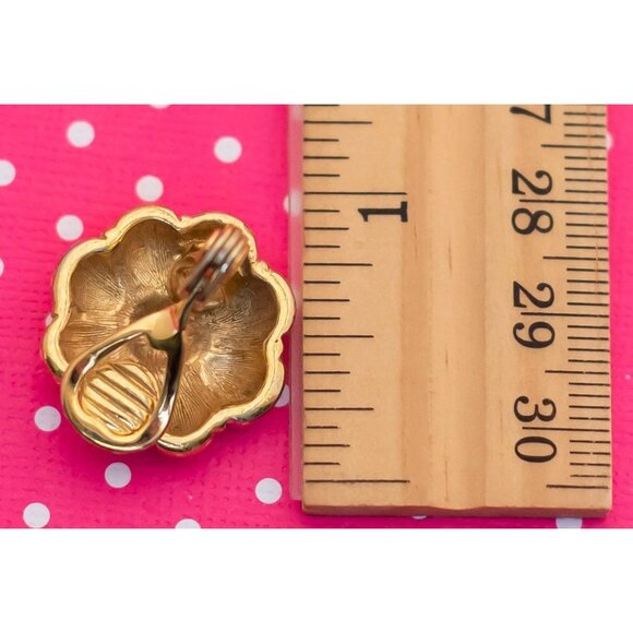 Vintage Gold Tone Crisscross Clip On Earrings - P17 - Picture 2 of 2